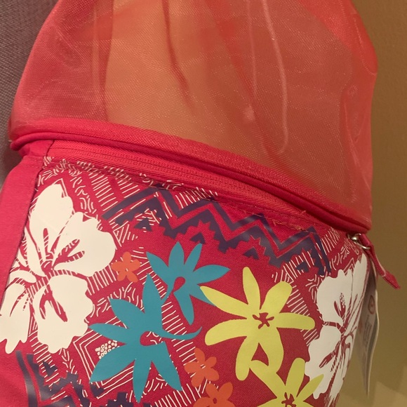 Igloo Max Cold Insulated Cooling Tote - Picture 8 of 14